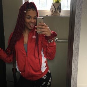 Meet your Posher, Raquel